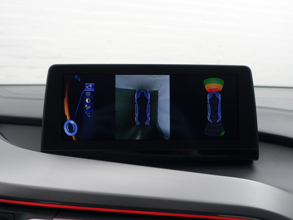 
BMW i8 1.5 Protonic Black Edition Aut- INCL BTW, Frozen Black, Forged carbon, Harman Kardon, Head Up, 360 Camera vol									