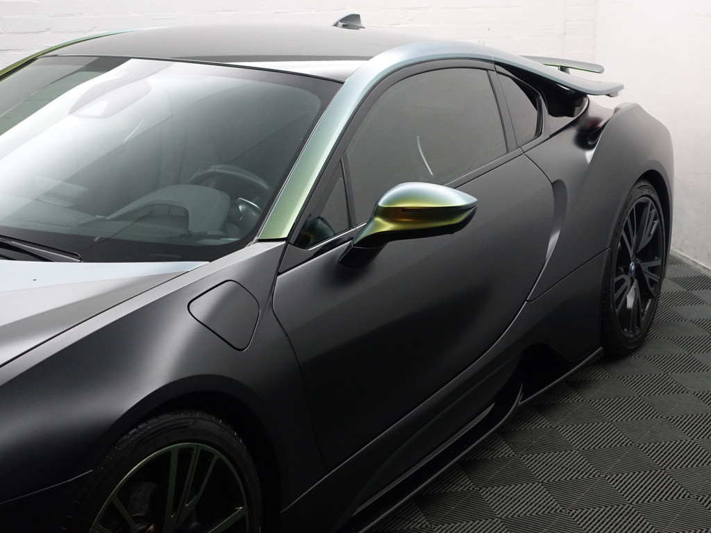 
BMW i8 1.5 Protonic Black Edition Aut- INCL BTW, Frozen Black, Forged carbon, Harman Kardon, Head Up, 360 Camera vol									