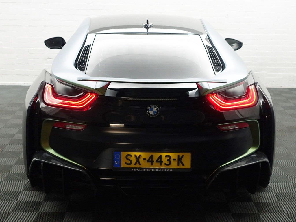 
BMW i8 1.5 Protonic Black Edition Aut- INCL BTW, Frozen Black, Forged carbon, Harman Kardon, Head Up, 360 Camera vol									