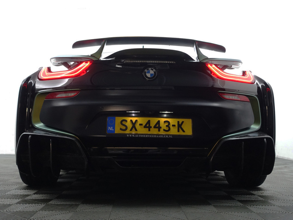 
BMW i8 1.5 Protonic Black Edition Aut- INCL BTW, Frozen Black, Forged carbon, Harman Kardon, Head Up, 360 Camera vol									