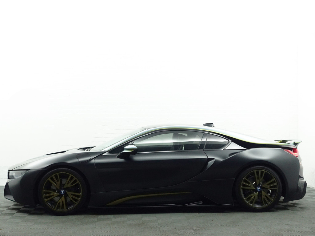 
BMW i8 1.5 Protonic Black Edition Aut- INCL BTW, Frozen Black, Forged carbon, Harman Kardon, Head Up, 360 Camera vol									
