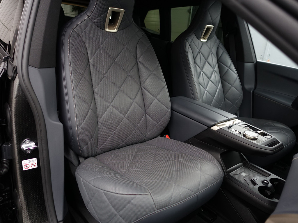 
BMW iX xDrive40 M Sport Plus 77 kWh- Stoelmassage, Harman Kardon, 360 Camera, Head Up, Memory Seats, Sfeerverlichting vol									