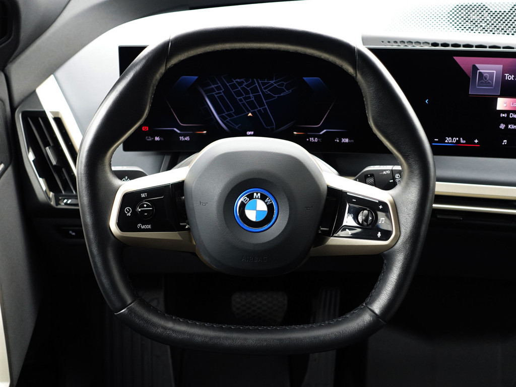 
BMW iX xDrive40 M Sport Plus 77 kWh- Stoelmassage, Harman Kardon, 360 Camera, Head Up, Memory Seats, Sfeerverlichting vol									