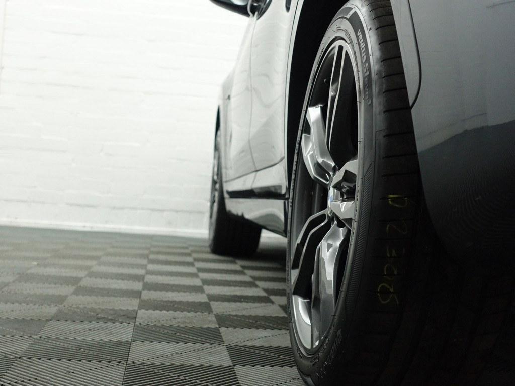 
BMW X1 sDrive20i M Sport Blackpack Aut- Panodak, Sport Leder, Head Up, Xenon Led, Park Assist, Stoelverwarming vol									