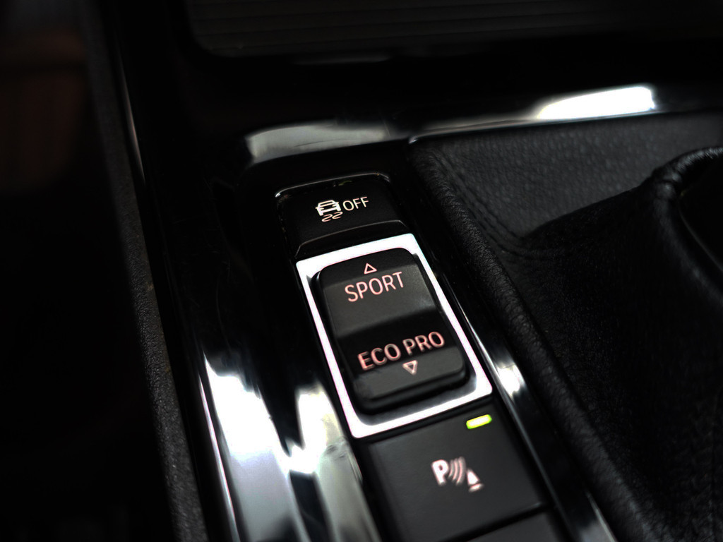 
BMW X1 sDrive20i M Sport Blackpack Aut- Panodak, Sport Leder, Head Up, Xenon Led, Park Assist, Stoelverwarming vol									