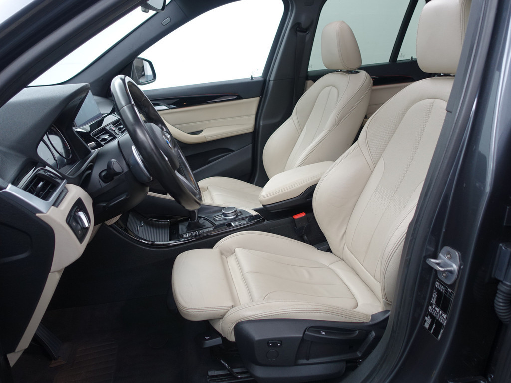 
BMW X1 sDrive20i M Sport Blackpack Aut- Panodak, Sport Leder, Head Up, Xenon Led, Park Assist, Stoelverwarming vol									