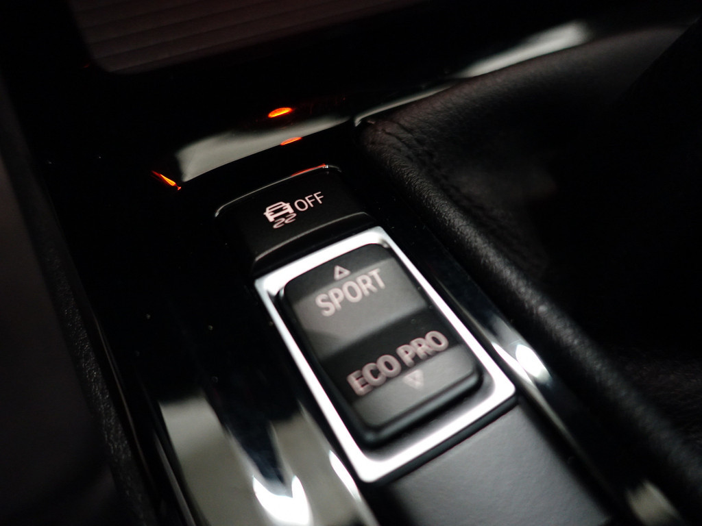 
								BMW X1 1.6D X-Line High Executive- Xenon Led, Sport leder Interieur, Camera, Dynamic Select, Sfeerverlichting vol									