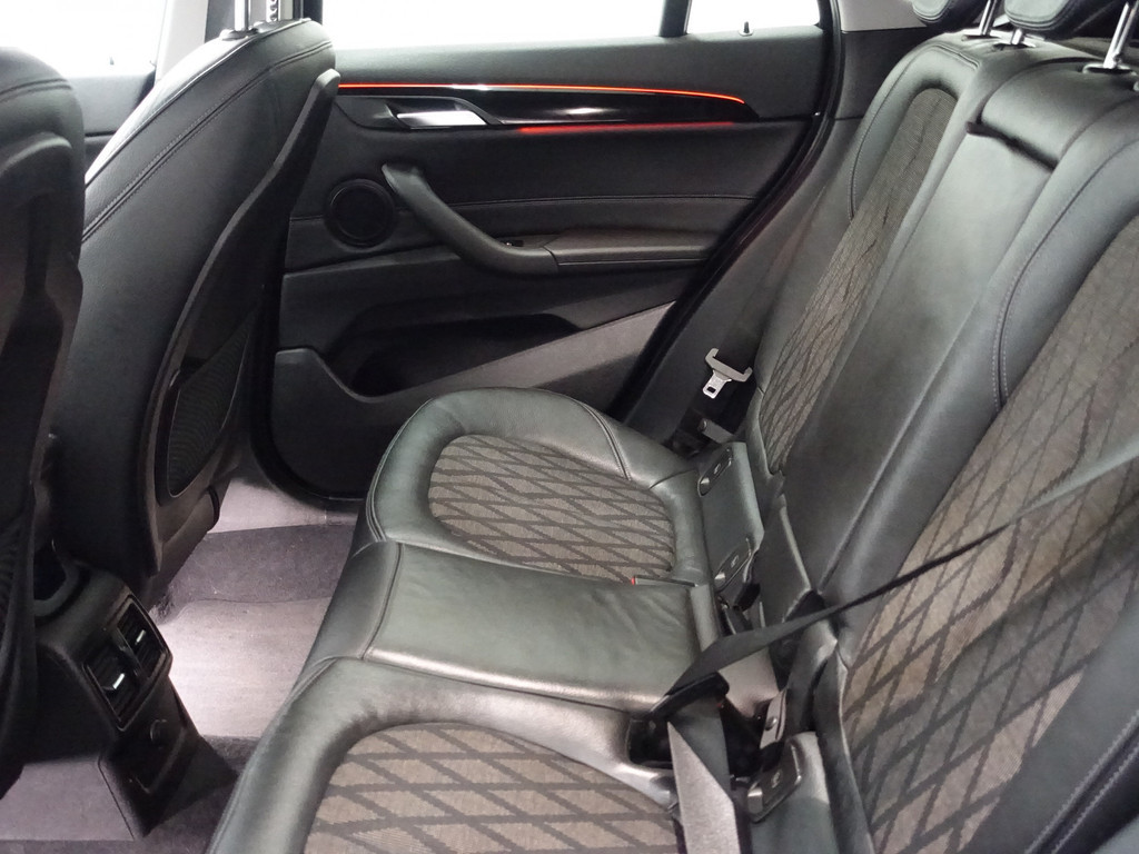 
								BMW X1 1.6D X-Line High Executive- Xenon Led, Sport leder Interieur, Camera, Dynamic Select, Sfeerverlichting vol									