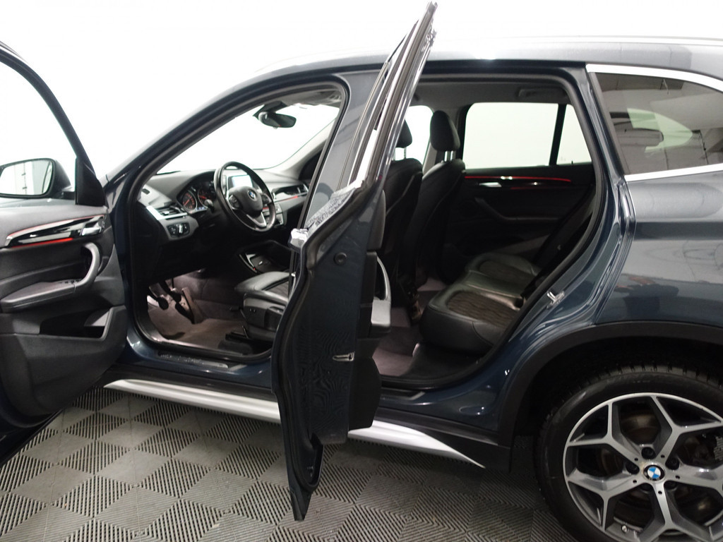 
								BMW X1 1.6D X-Line High Executive- Xenon Led, Sport leder Interieur, Camera, Dynamic Select, Sfeerverlichting vol									