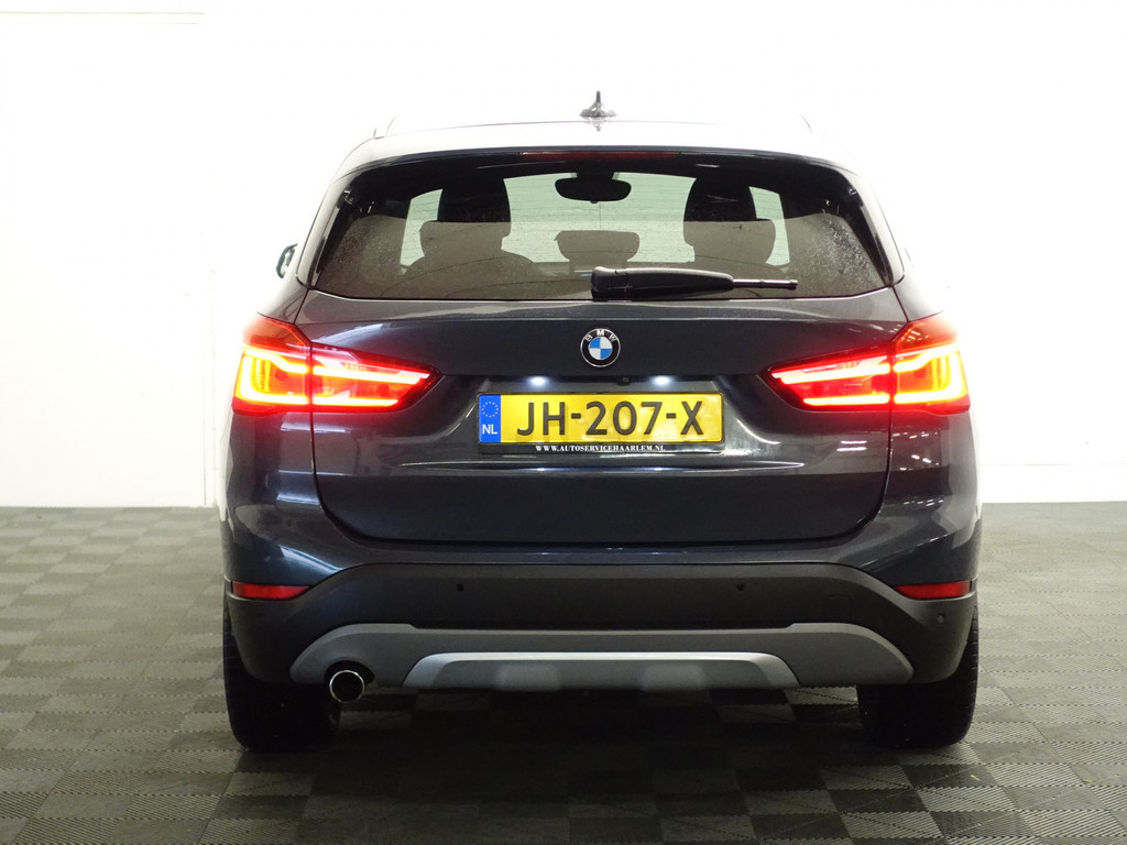 
								BMW X1 1.6D X-Line High Executive- Xenon Led, Sport leder Interieur, Camera, Dynamic Select, Sfeerverlichting vol									