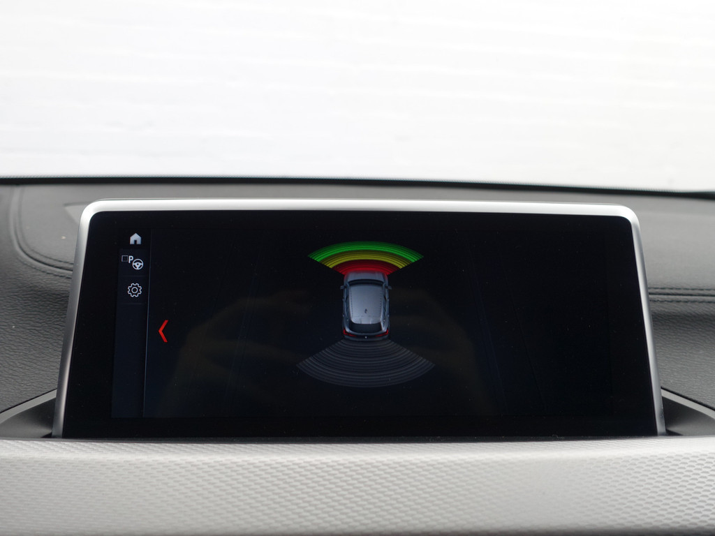 
BMW X2 sDrive20i M Performance Aut- Competition Package, Xenon Led, Carbon, Head Up, Sfeerverlichting, Park Assist vol									