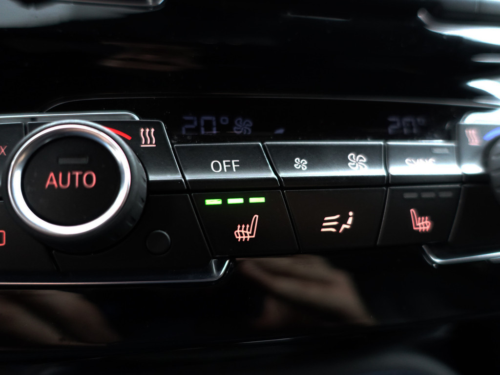 
BMW X2 sDrive20i M Performance Aut- Competition Package, Xenon Led, Carbon, Head Up, Sfeerverlichting, Park Assist vol									