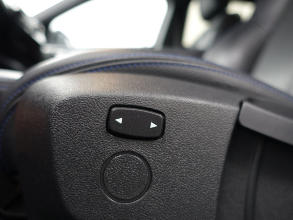 
BMW X2 sDrive20i M Performance Aut- Competition Package, Xenon Led, Carbon, Head Up, Sfeerverlichting, Park Assist vol									