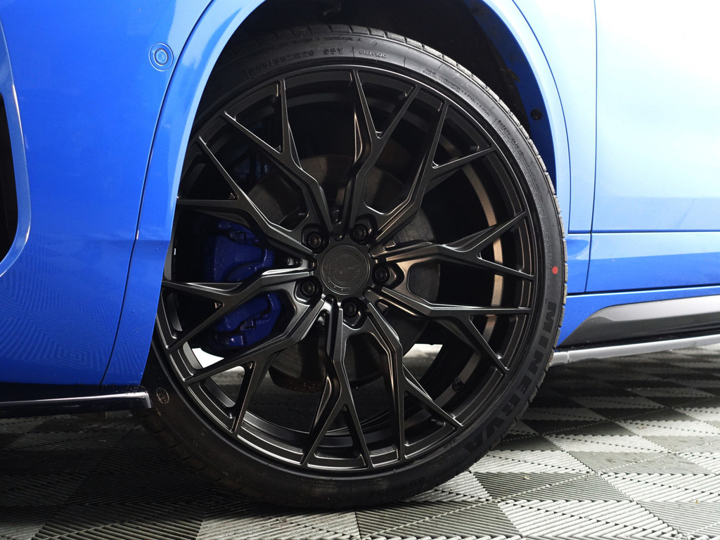 
BMW X2 sDrive20i M Performance Aut- Competition Package, Xenon Led, Carbon, Head Up, Sfeerverlichting, Park Assist vol									