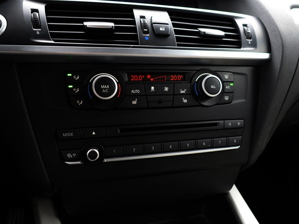 
BMW X3 xDrive28i M Sport Aut- Panodak, Head Up, Memory, Xenon Led, Standkachel, Xenon Led, Camera vol									