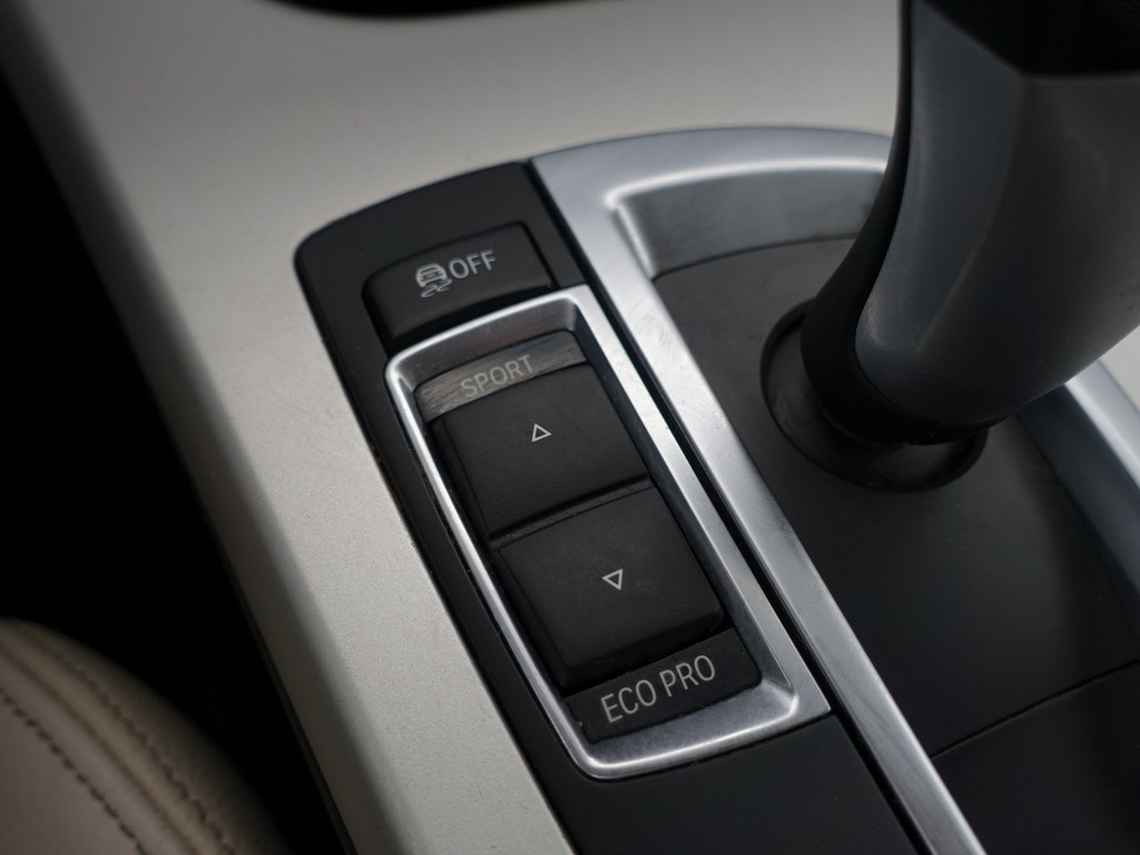 
BMW X3 xDrive28i M Sport Aut- Panodak, Head Up, Memory, Xenon Led, Standkachel, Xenon Led, Camera vol									