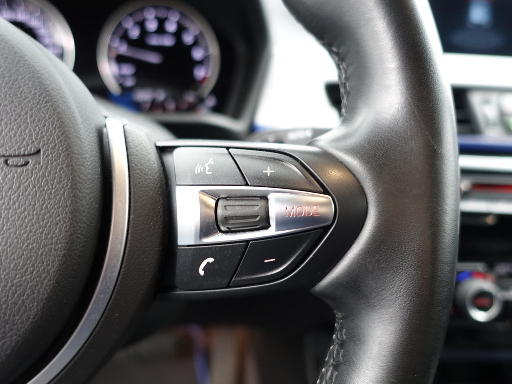 
BMW X2 sDrive20i M Performance Aut- Competition Package, Xenon Led, Carbon, Head Up, Sfeerverlichting, Park Assist vol									