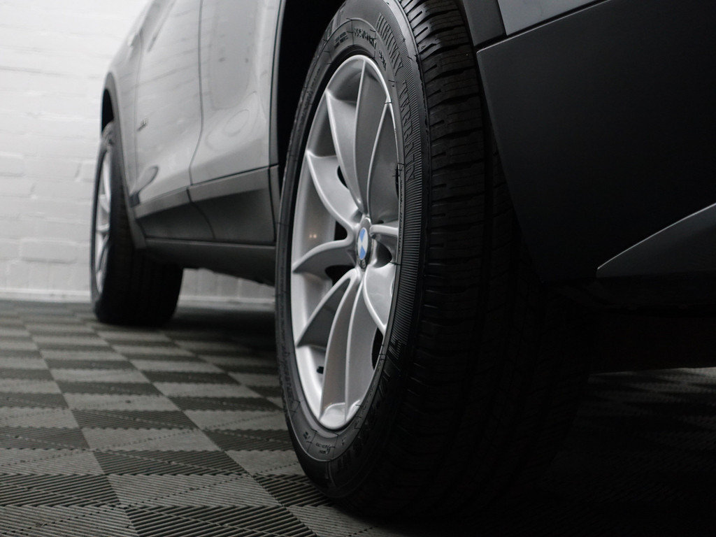 
BMW X3 xDrive28i M Sport Aut- Panodak, Head Up, Memory, Xenon Led, Standkachel, Xenon Led, Camera vol									