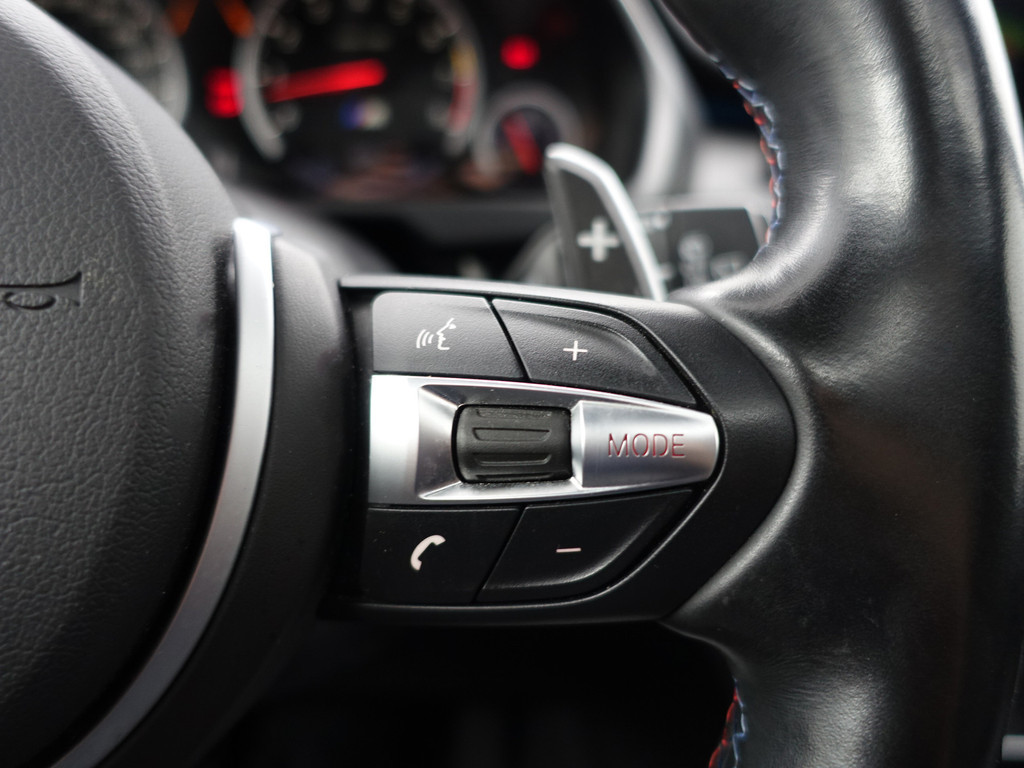 
BMW X5 M Black Fire Edition Aut- Bang Olufsen Plus, Carbon Afwerking, Alcantara Hemel, Head Up, Panoramadak, 360 Camera vol									