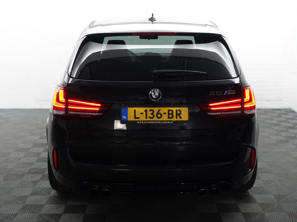 
BMW X5 M Black Fire Edition Aut- Bang Olufsen Plus, Carbon Afwerking, Alcantara Hemel, Head Up, Panoramadak, 360 Camera vol									