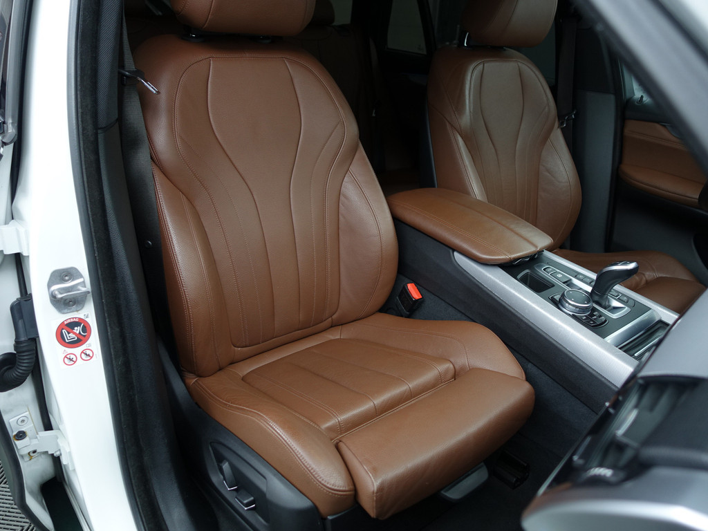 
BMW X5 xDrive40d M Performance Aut- 360 Camera, Xenon Led, Sfeerverlichting, Memory, Head Up, Virtual Cockpit vol									