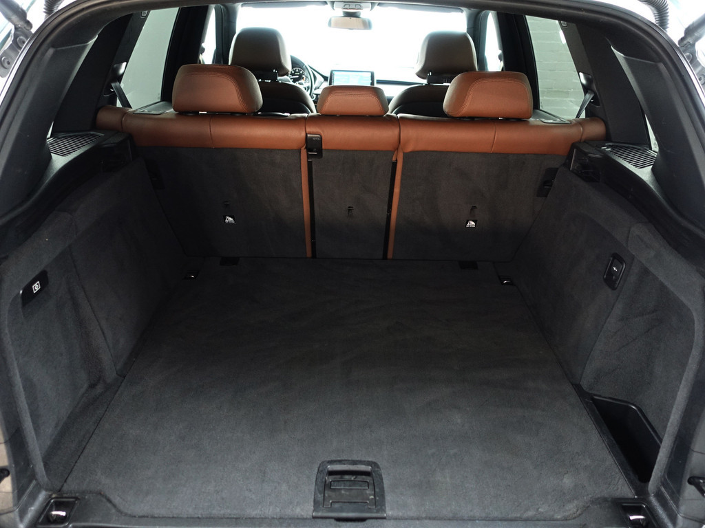 
BMW X5 xDrive40d M Performance Aut- 360 Camera, Xenon Led, Sfeerverlichting, Memory, Head Up, Virtual Cockpit vol									