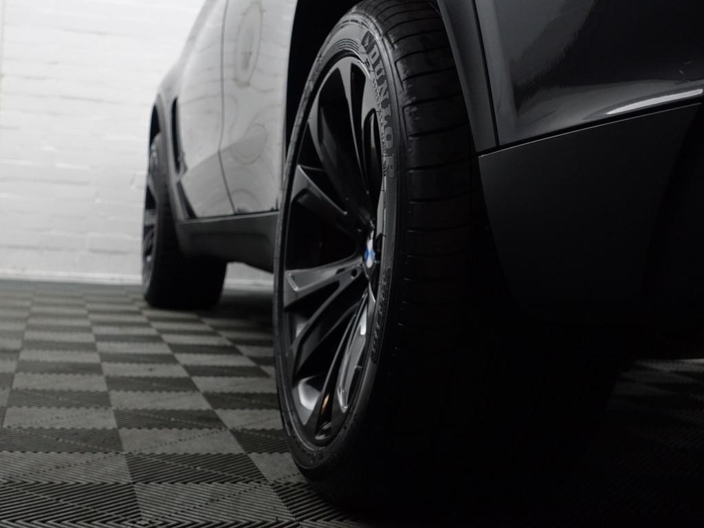 
BMW X5 xDrive35i M Sport Aut- 7 Pers, Memory Seats, Park Assist, Sfeerverlichting, Leder Interieur, Dynamic Select vol									