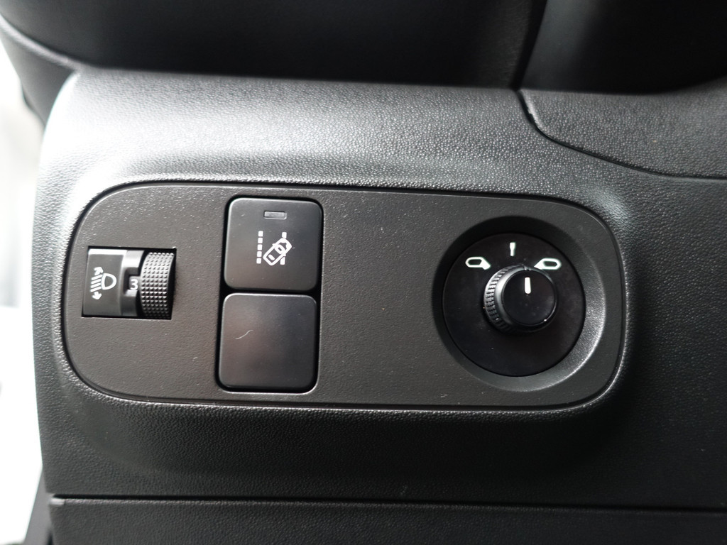 
Citroën C3 1.2 PureTech Blackline- Two Tone, Led, Park Assist, Clima, Cruise, Lane Assist vol									