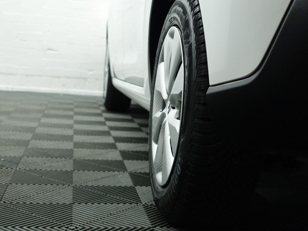 
Citroën C3 1.2 PureTech Blackline- Two Tone, Led, Park Assist, Clima, Cruise, Lane Assist vol									