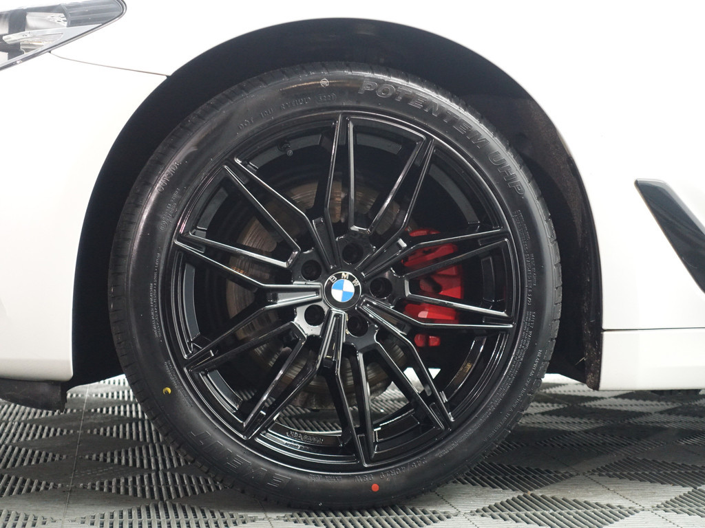 
								BMW 5 Serie 520d M Sport High Exe Aut- Xenon Led, Park Assist, Navi, Virtual Cockpit, Elek Stoel vol									