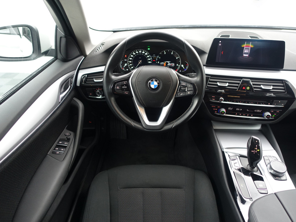 
								BMW 5 Serie 520d M Sport High Exe Aut- Xenon Led, Park Assist, Navi, Virtual Cockpit, Elek Stoel vol									