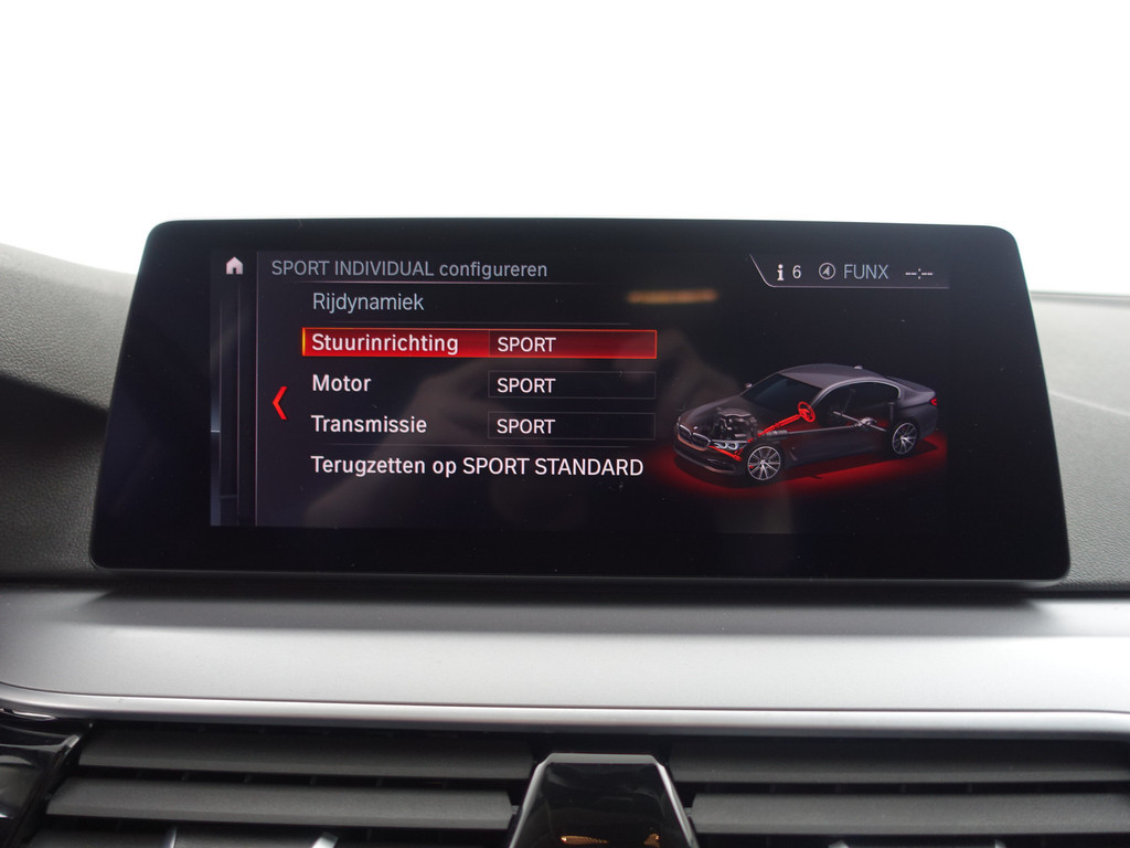 
								BMW 5 Serie 520d M Sport High Exe Aut- Xenon Led, Park Assist, Navi, Virtual Cockpit, Elek Stoel vol									