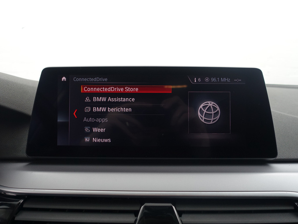 
								BMW 5 Serie 520d M Sport High Exe Aut- Xenon Led, Park Assist, Navi, Virtual Cockpit, Elek Stoel vol									