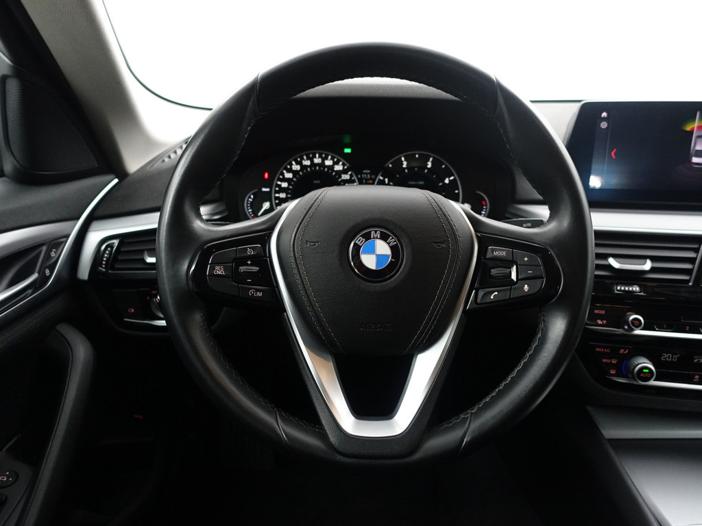 
								BMW 5 Serie 520d M Sport High Exe Aut- Xenon Led, Park Assist, Navi, Virtual Cockpit, Elek Stoel vol									