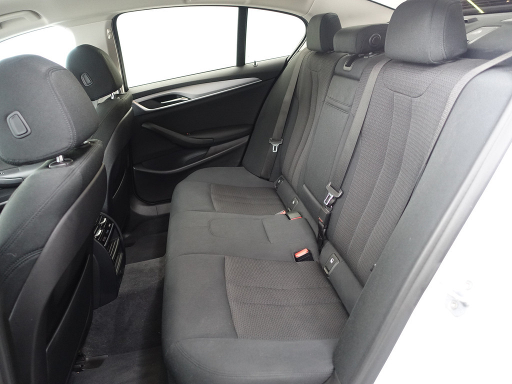 
								BMW 5 Serie 520d M Sport High Exe Aut- Xenon Led, Park Assist, Navi, Virtual Cockpit, Elek Stoel vol									