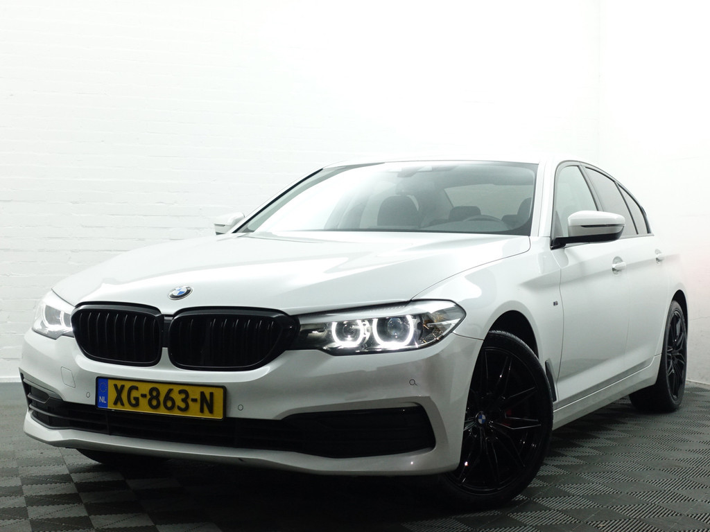 
								BMW 5 Serie 520d M Sport High Exe Aut- Xenon Led, Park Assist, Navi, Virtual Cockpit, Elek Stoel vol									