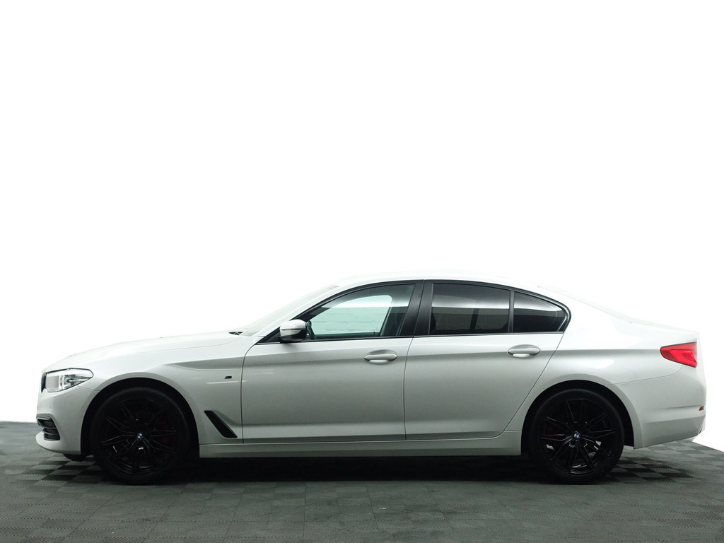 
								BMW 5 Serie 520d M Sport High Exe Aut- Xenon Led, Park Assist, Navi, Virtual Cockpit, Elek Stoel vol									