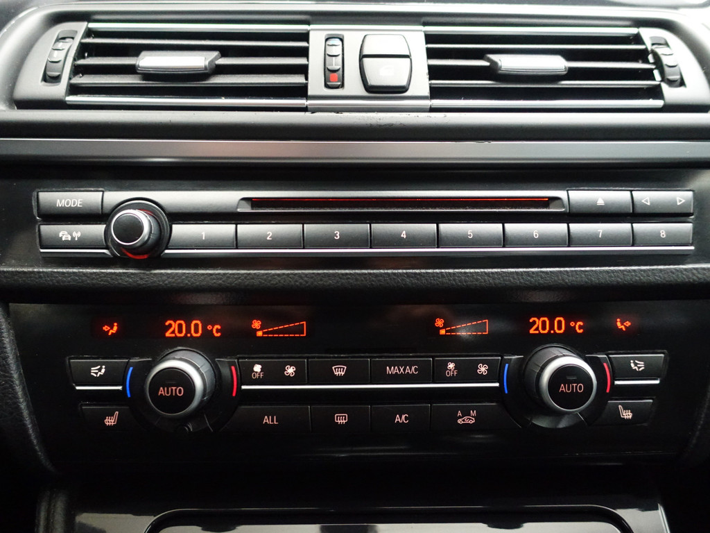 
BMW 5 Serie 528i M Sport High Exe Aut- Sport Leder, Xenon Led, Park Assist, Navi, Clima vol									