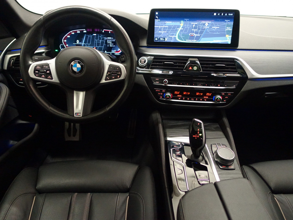 
BMW 5 Serie 520D M Sport Aut- Ambient light, 360 Camera, Panodak, Nappa Leder, Laserlight vol									