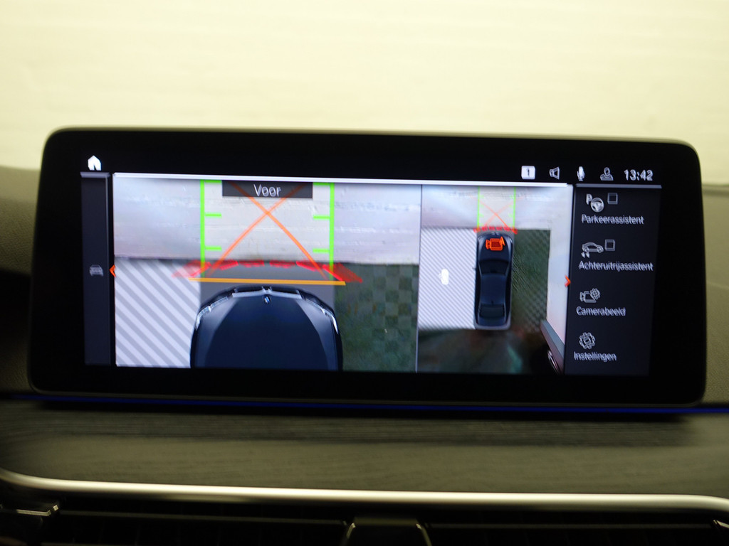 
BMW 5 Serie 520D M Sport Aut- Ambient light, 360 Camera, Panodak, Nappa Leder, Laserlight vol									