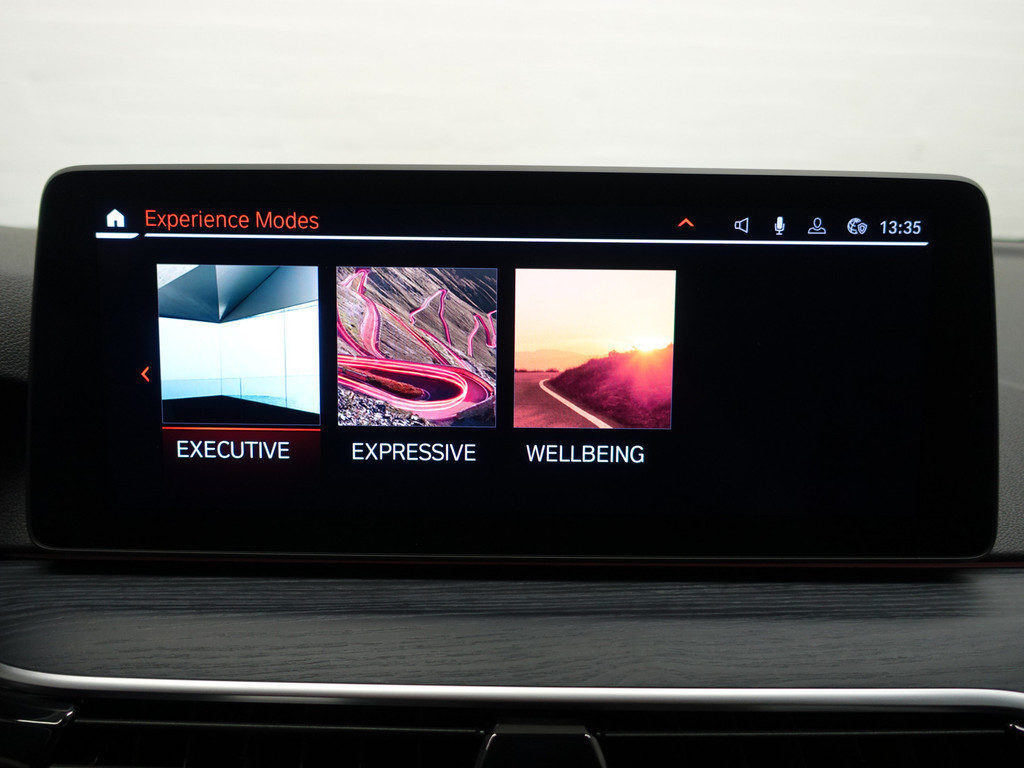 
BMW 5 Serie 520D M Sport Aut- Ambient light, 360 Camera, Panodak, Nappa Leder, Laserlight vol									