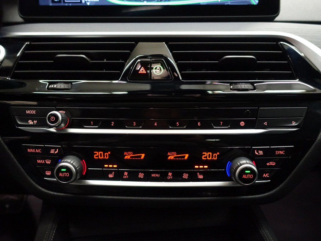 
BMW 5 Serie 520D M Sport Aut- Ambient light, 360 Camera, Panodak, Nappa Leder, Laserlight vol									