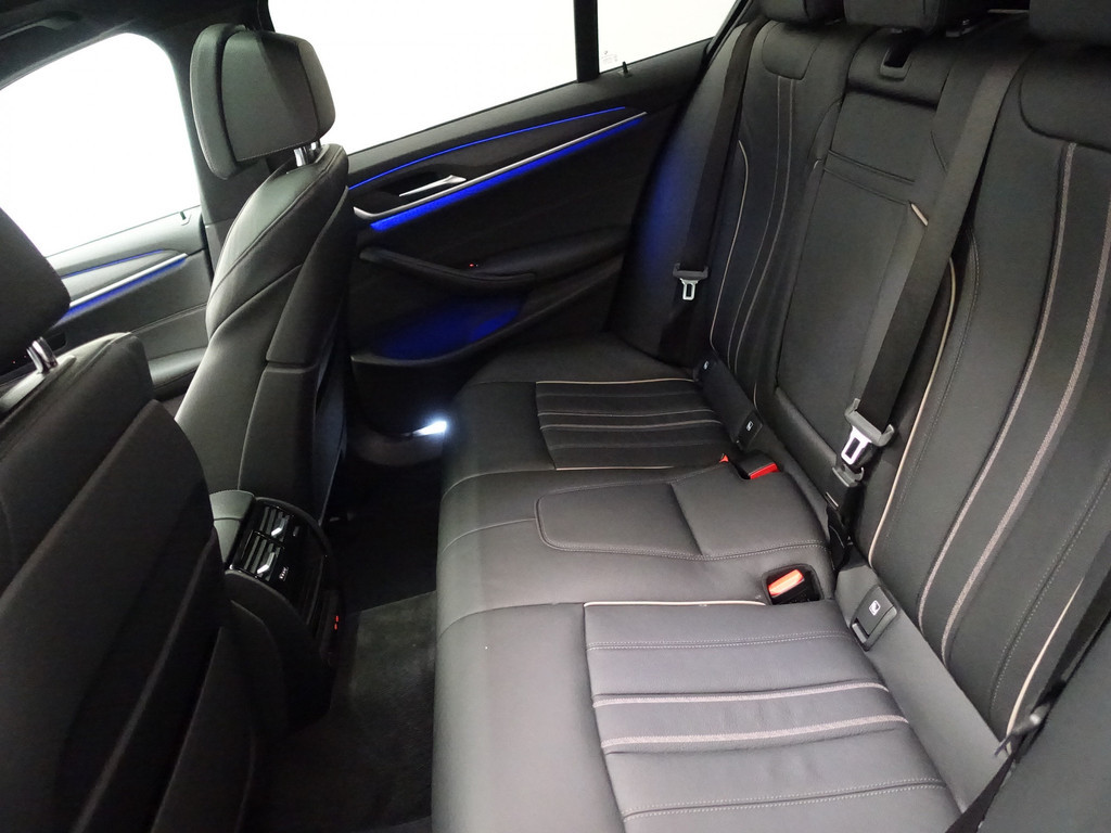 
BMW 5 Serie 520D M Sport Aut- Ambient light, 360 Camera, Panodak, Nappa Leder, Laserlight vol									