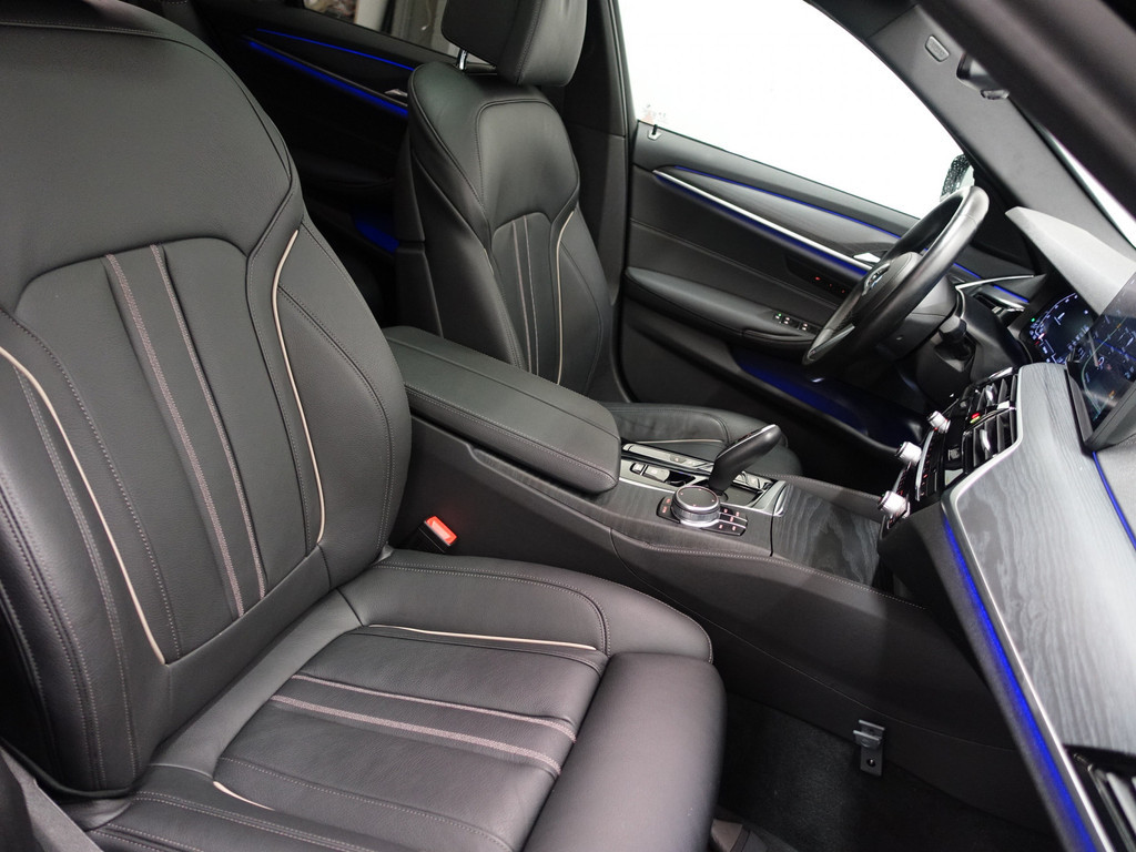 
BMW 5 Serie 520D M Sport Aut- Ambient light, 360 Camera, Panodak, Nappa Leder, Laserlight vol									