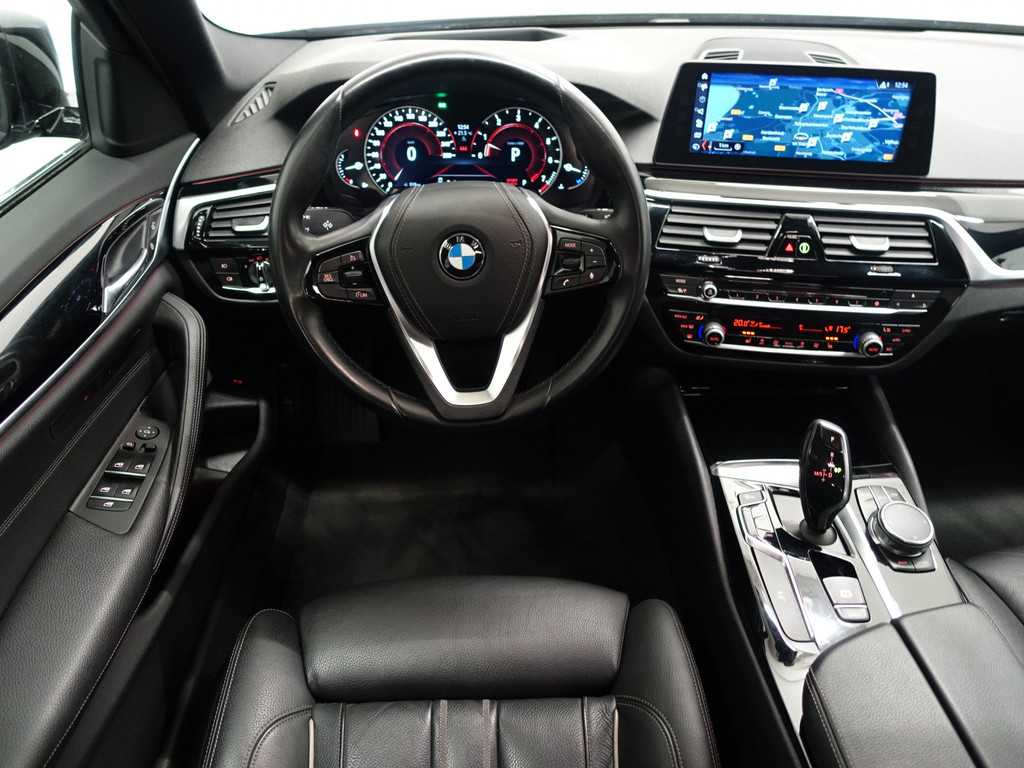 
BMW 5 Serie 520i High Executive Aut- Head Up, Nappa Leder Interieur, Xenon Led, Virtual Cockpit vol									