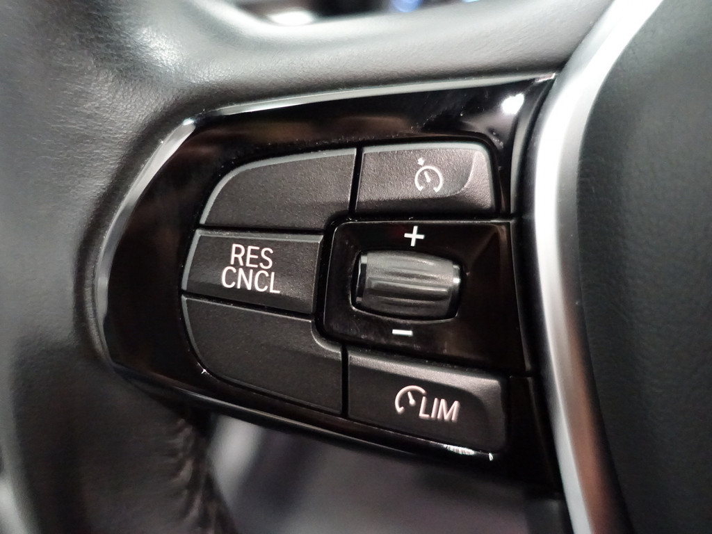 
BMW 5 Serie 520i High Executive Aut- Head Up, Nappa Leder Interieur, Xenon Led, Virtual Cockpit vol									