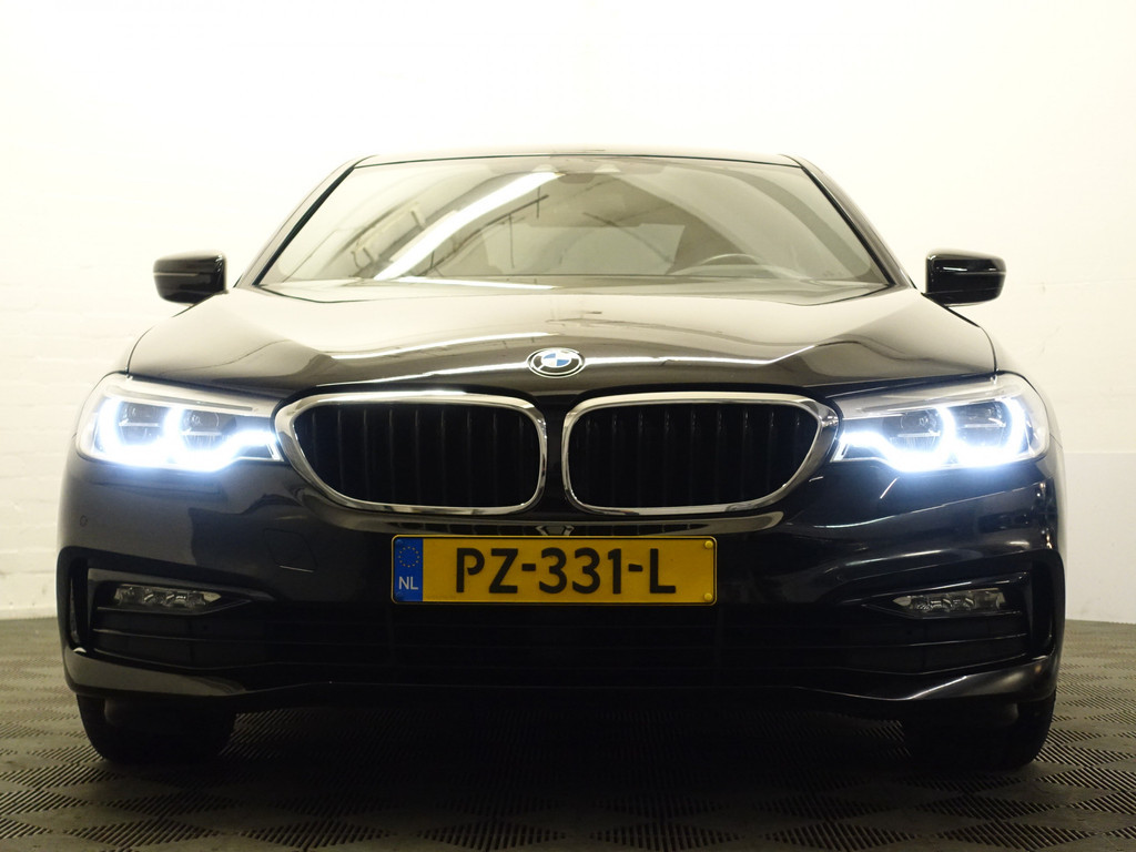 
BMW 5 Serie 520i High Executive Aut- Head Up, Nappa Leder Interieur, Xenon Led, Virtual Cockpit vol									