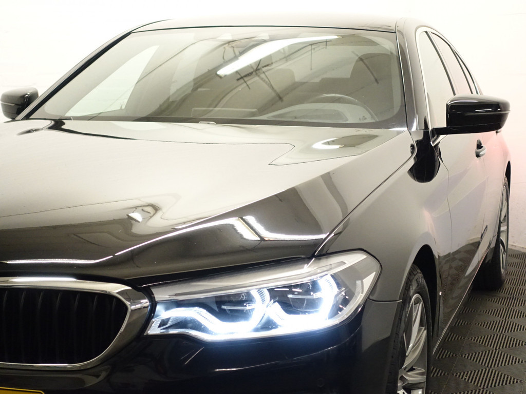 
BMW 5 Serie 520i High Executive Aut- Head Up, Nappa Leder Interieur, Xenon Led, Virtual Cockpit vol									