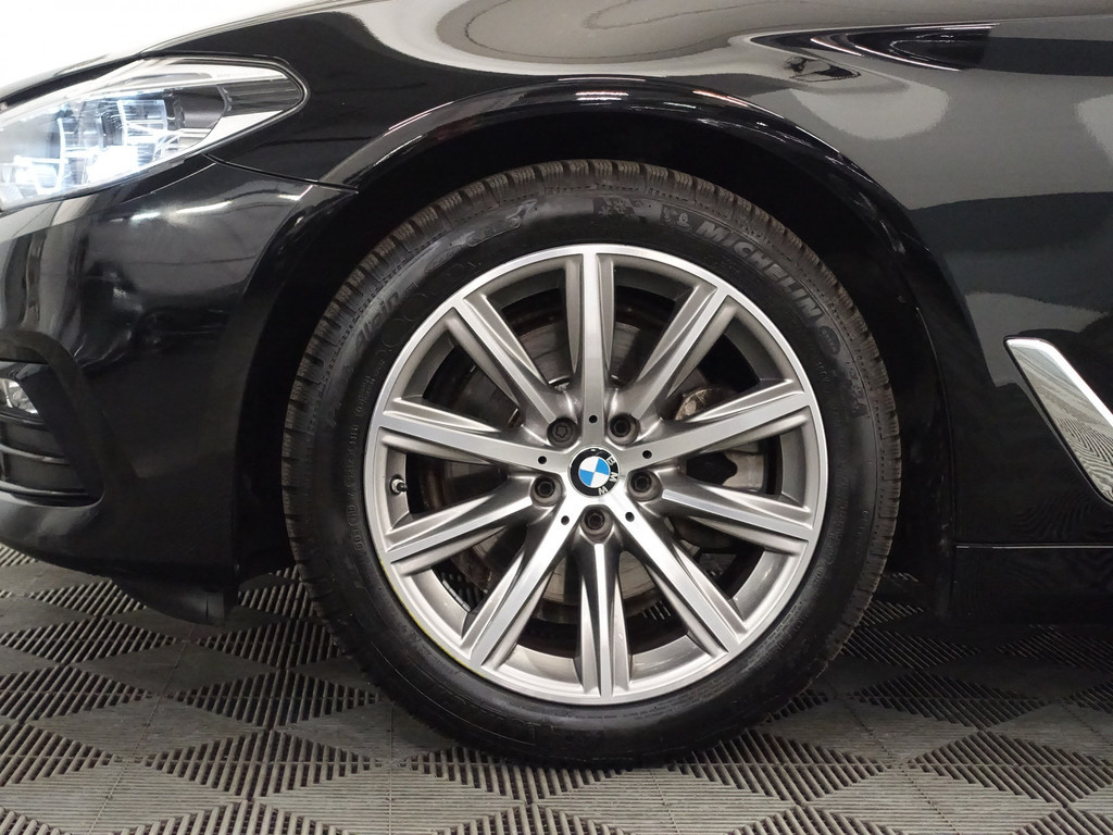 
BMW 5 Serie 520i High Executive Aut- Head Up, Nappa Leder Interieur, Xenon Led, Virtual Cockpit vol									