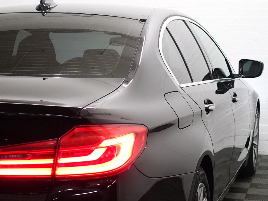 
BMW 5 Serie 520i High Executive Aut- Head Up, Nappa Leder Interieur, Xenon Led, Virtual Cockpit vol									